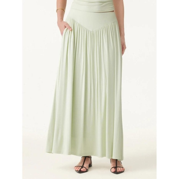 OGL NWT- M Ultrasoft V-shape Waist Gathred Maxi Circle Skirt with Pockets - Picture 7 of 9